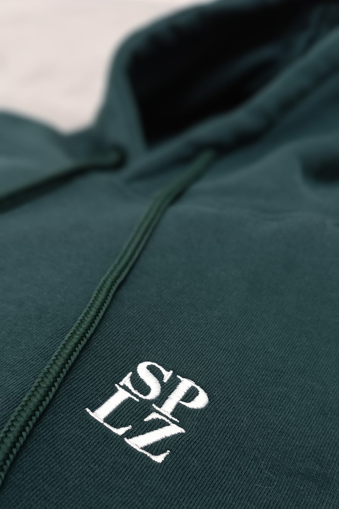 Women Evergreen Escape Hoodie – SPEECHLEZ